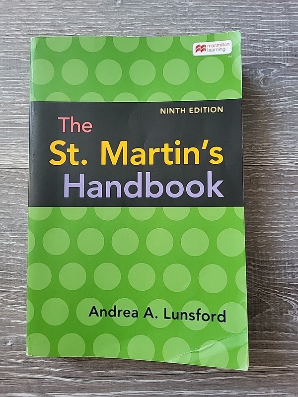 St. Martin’s Handbook – Ninth Edition, Very Good Condition, no writing
