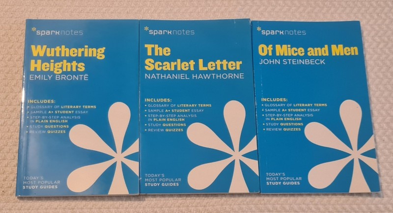 Lot Of 3 Spark Notes: The Scarlet Letter, Wuthering Heights & Of Mice And Men