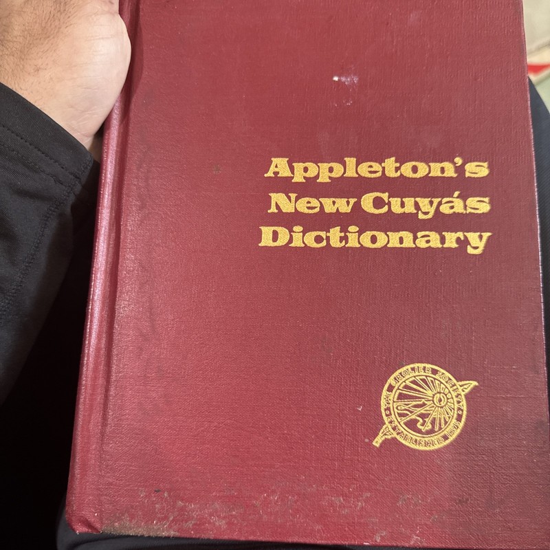 Appleton’s New Cuyas English-Spanish and Spanish-English Dictionary (English…