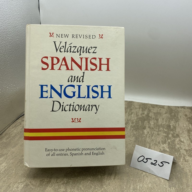 New Revised Velazquez Spanish And English Dictionary Follet Publishing 1974